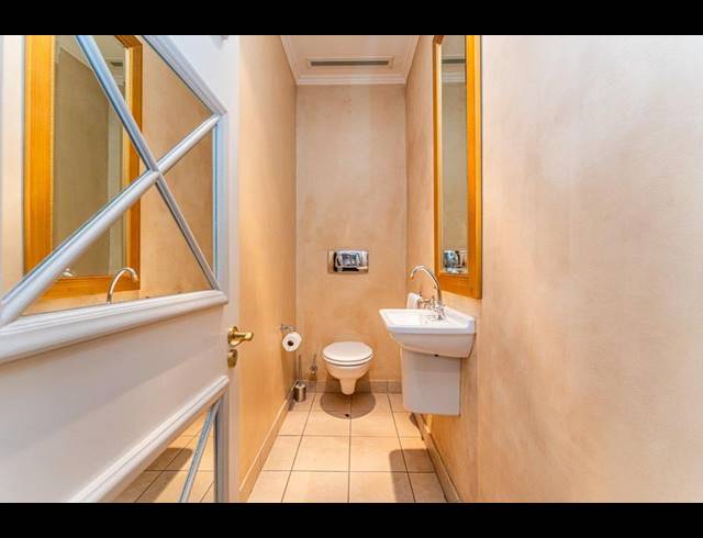 3 BEDROOM APARTMENT FOR SALE IN SANDOWN